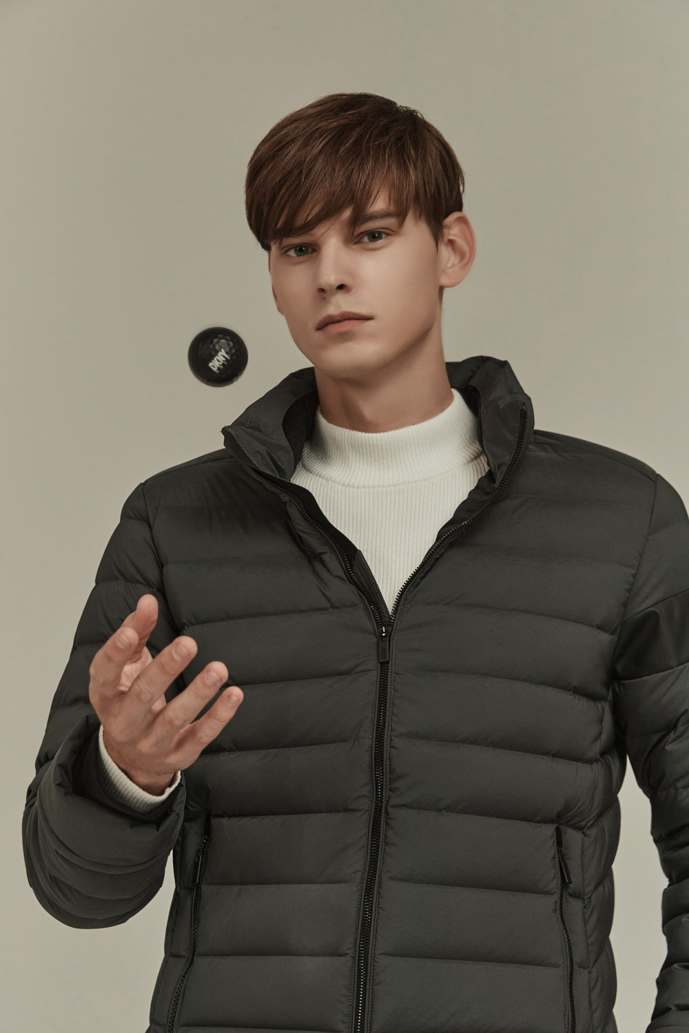 DKNY Golf 패션 화보 10